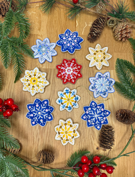 🎄Snowflake Christmas Ornaments ❄️ 6 Designs + 10 Color Versions