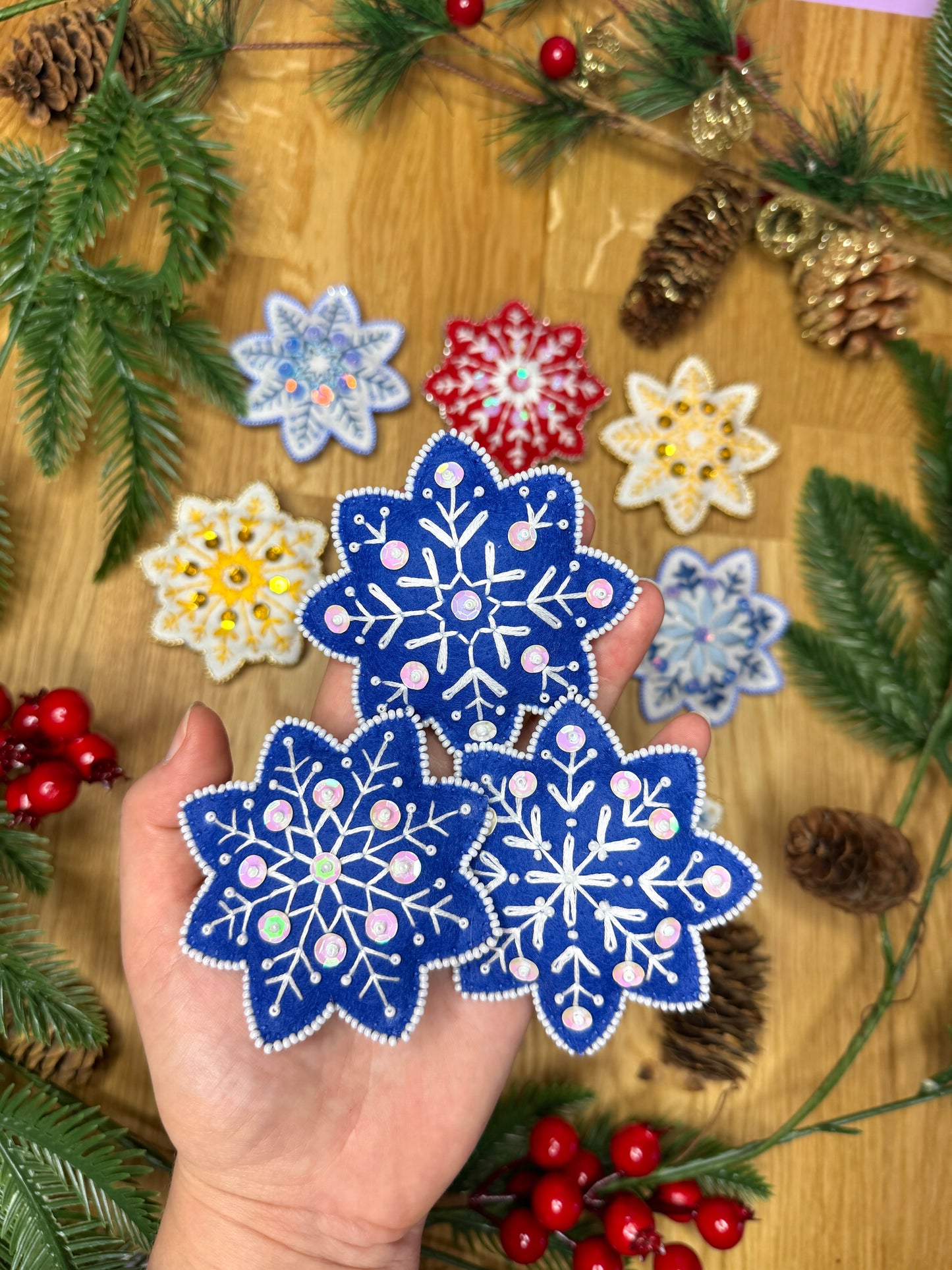 🎄Snowflake Christmas Ornaments ❄️ 6 Designs + 10 Color Versions