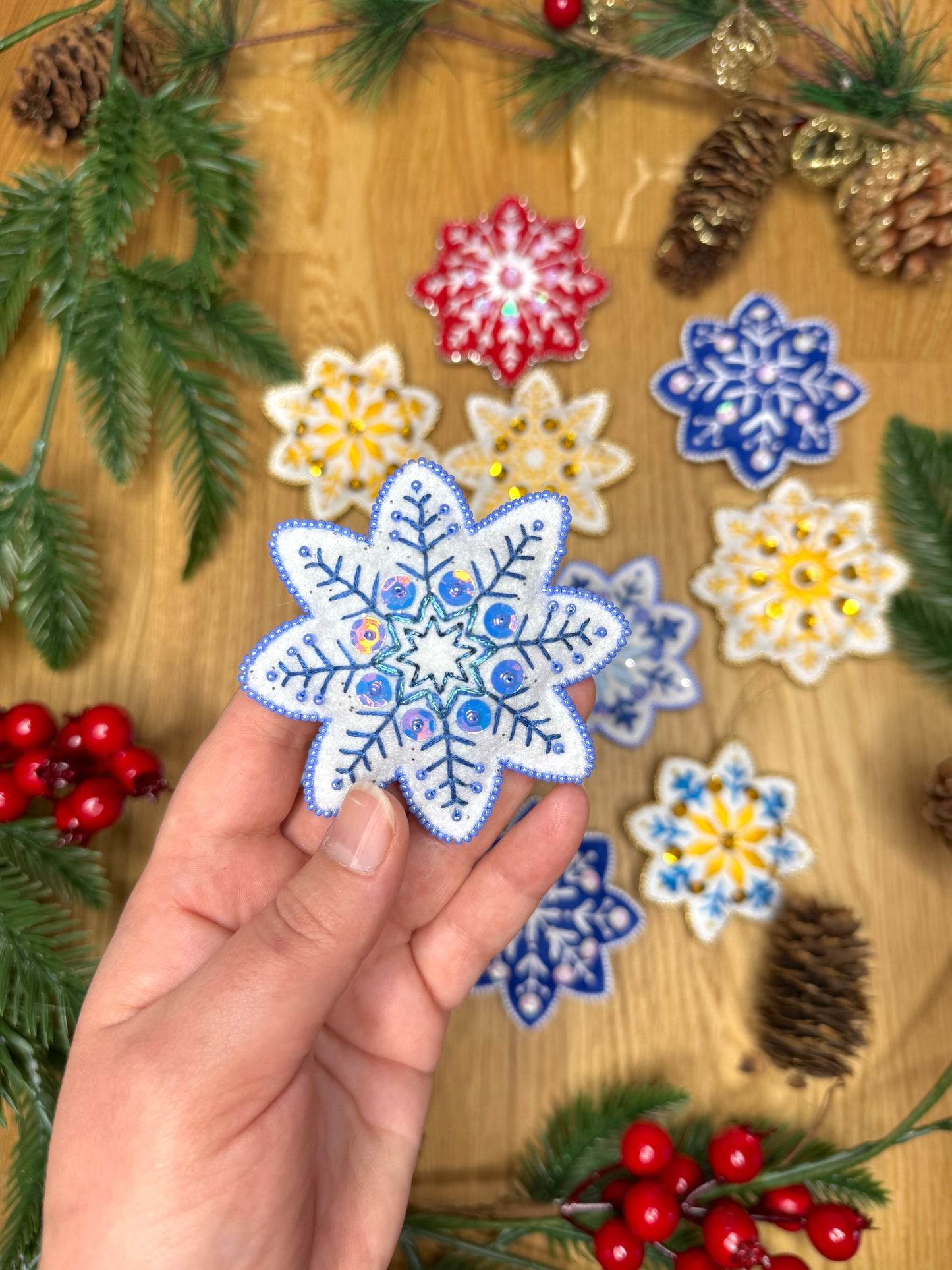 🎄Snowflake Christmas Ornaments ❄️ 6 Designs + 10 Color Versions