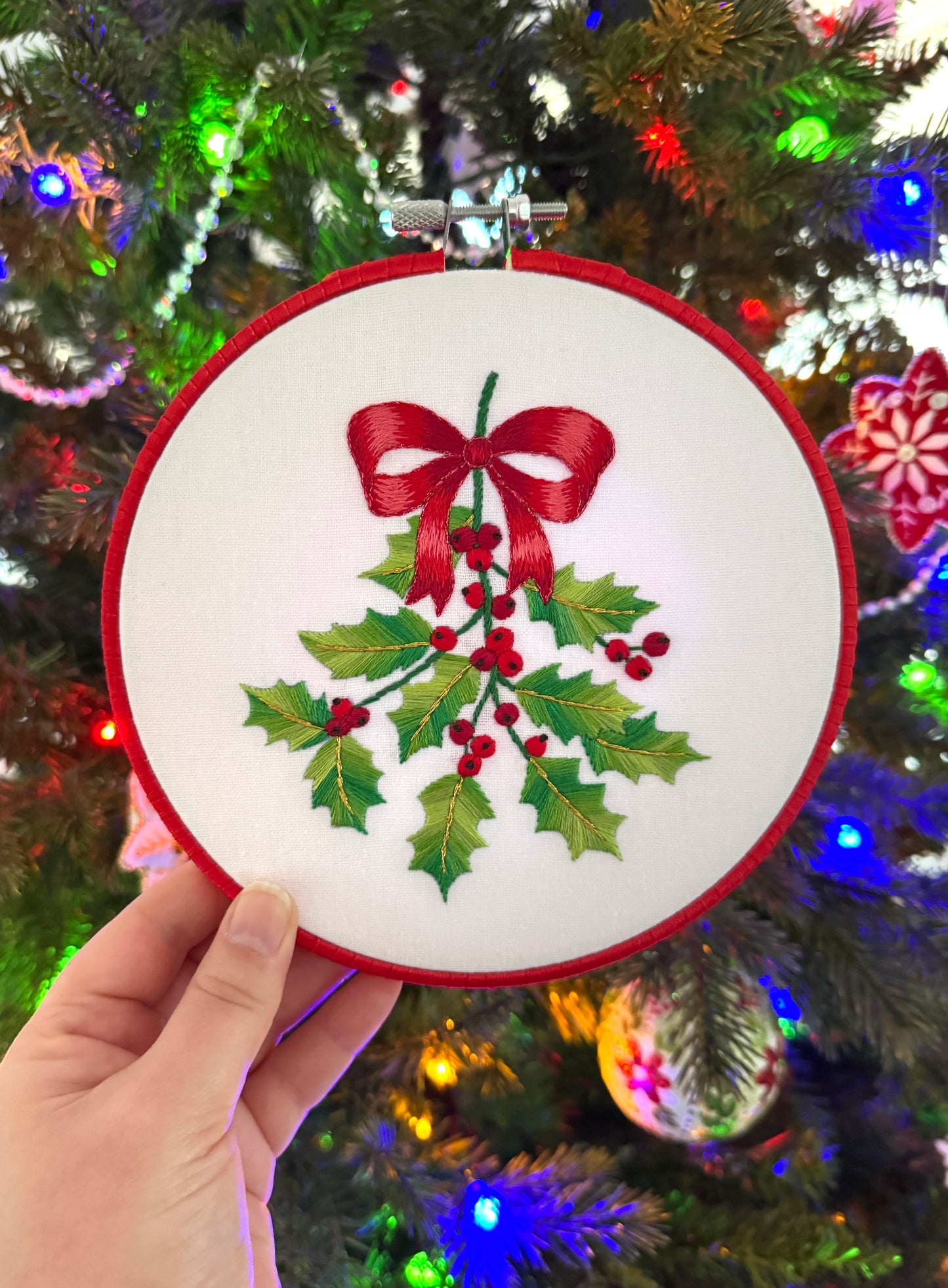 🎄Christmas Holly 🎀 Embroidery Pattern