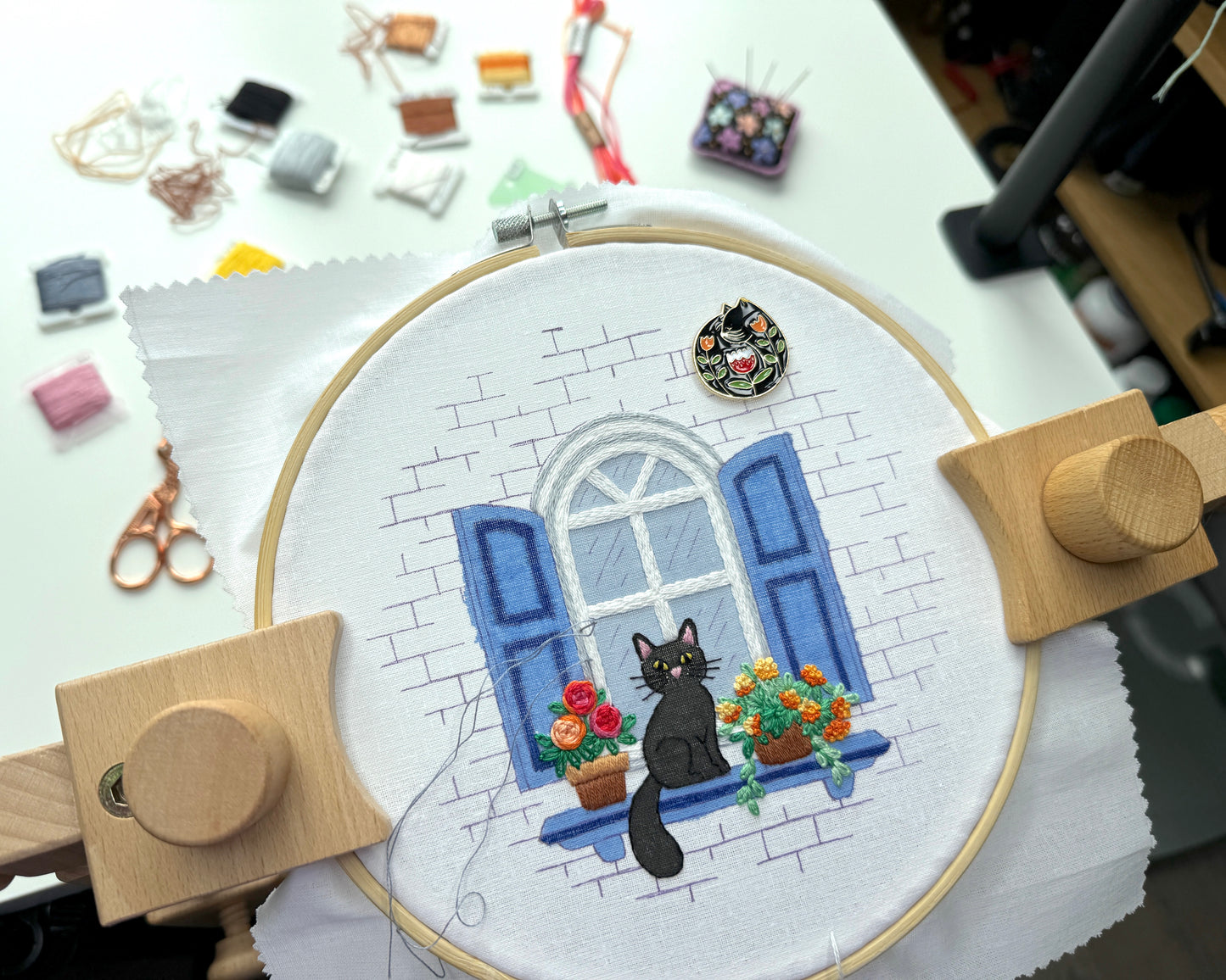 Paws a Moment - Floral Hand Embroidery Pattern