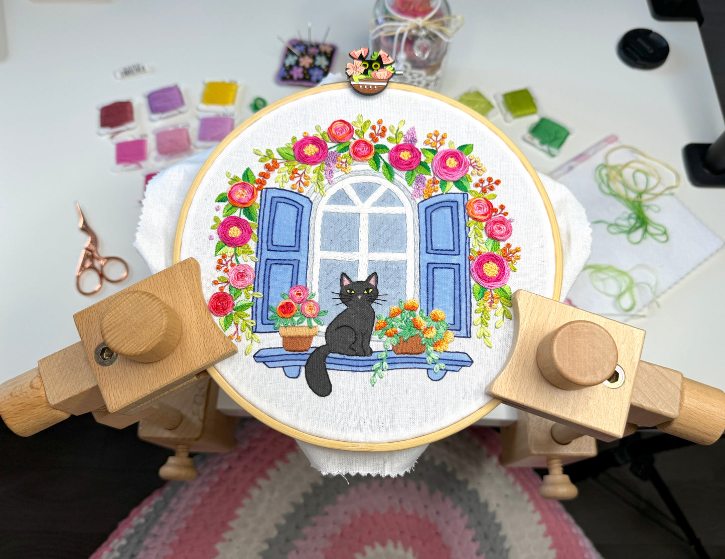 Blooming Cat Floral Hand Embroidery Pattern | PDF + Video Tutorials, Instructions for Beginners
