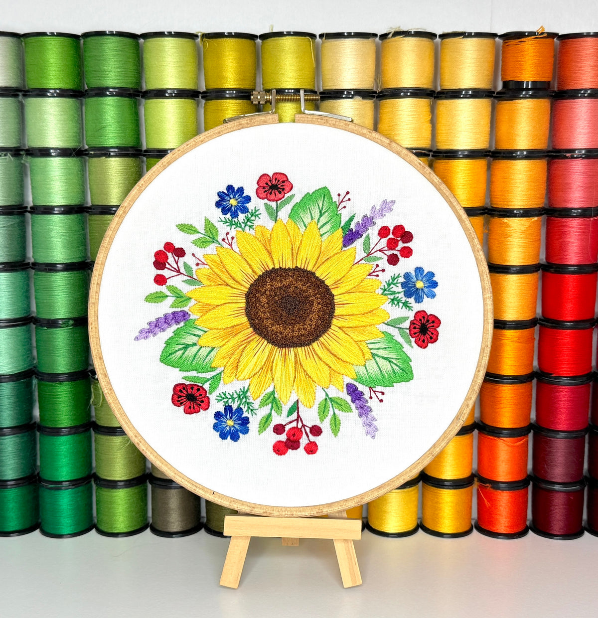 Sunflower in Bloom - Hand Embroidery Pattern + Complete Video Course