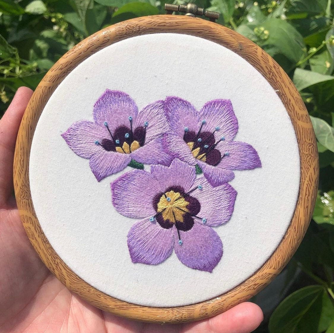 Bird Eye Flower Hand Embroidery Pattern