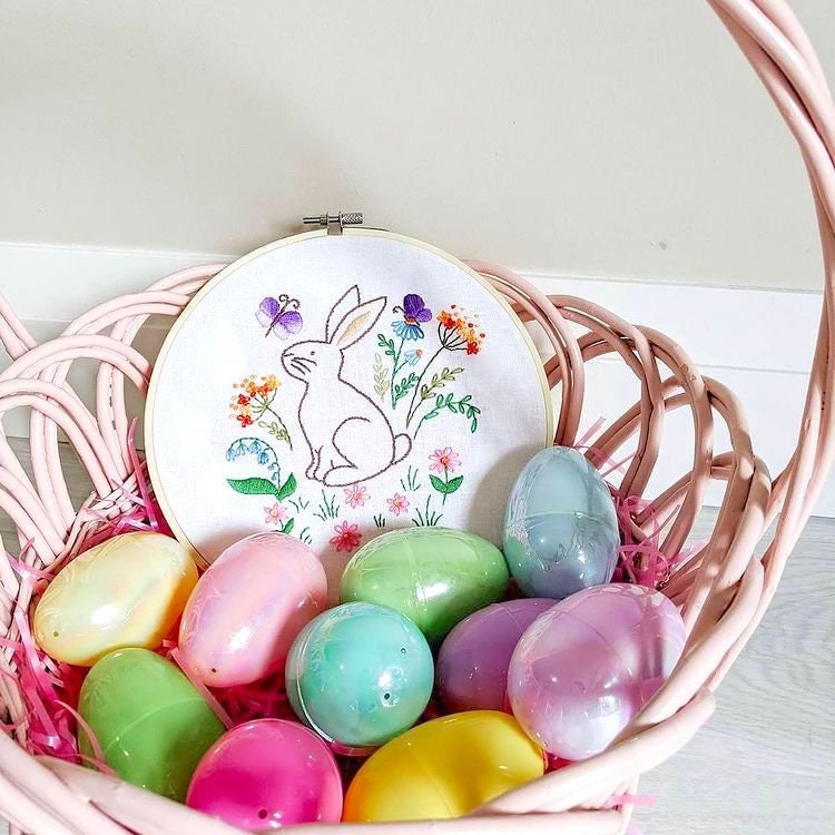 Easter Bunny - Hand Embroidery Pattern