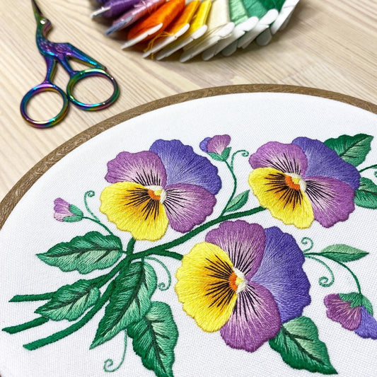 Vintage Pansies Bouquet - Hand Embroidery Pattern + Complete Video Course